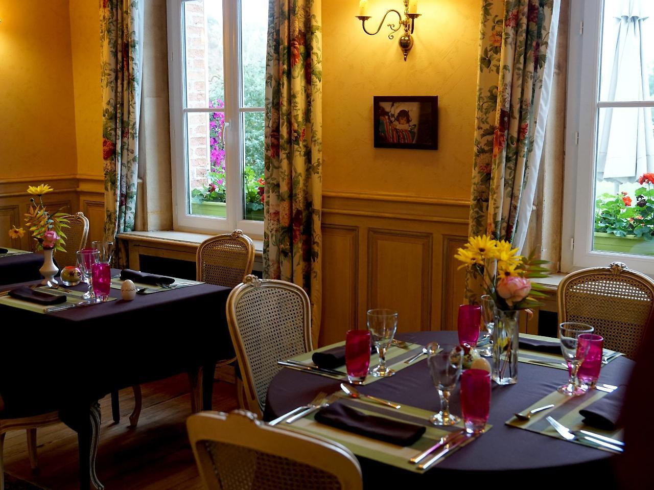 Hôtel Restaurant La Sauldraie Salbris Extérieur photo