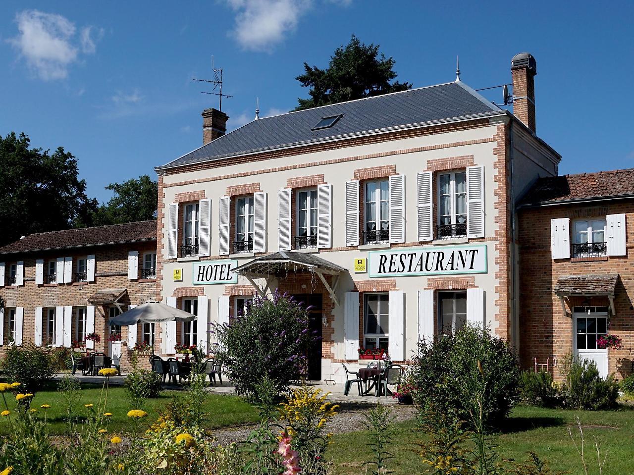Hôtel Restaurant La Sauldraie Salbris Extérieur photo